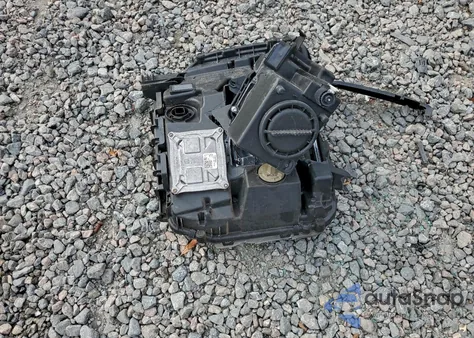 2018 GMC Sierra K1500 z USA, uszkodzony, nr VIN 3GTU2LEC7JG369855